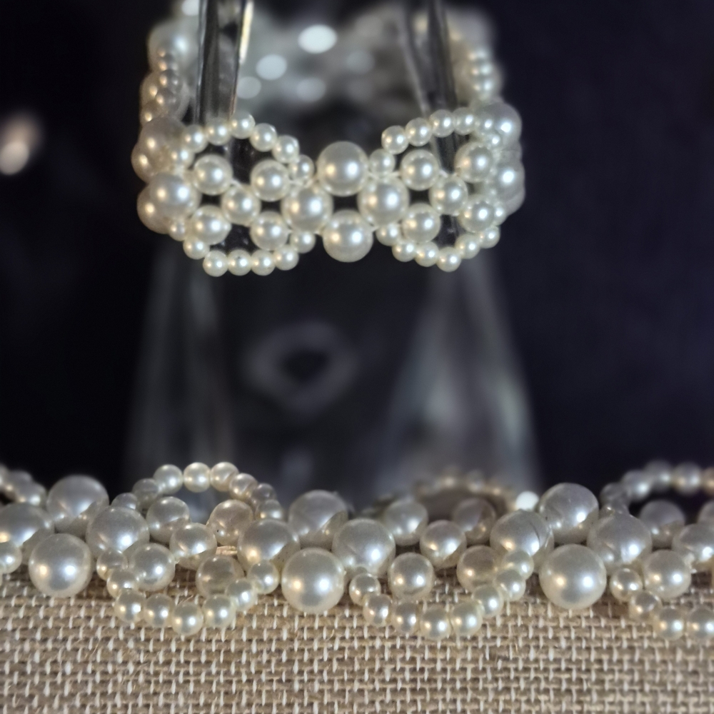 Unique Pearl Choker & Bracelet Jewelry Set